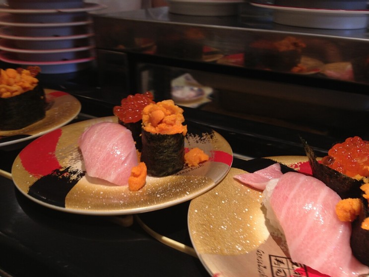 Sushi w Japonii: uni (jeżowiec)