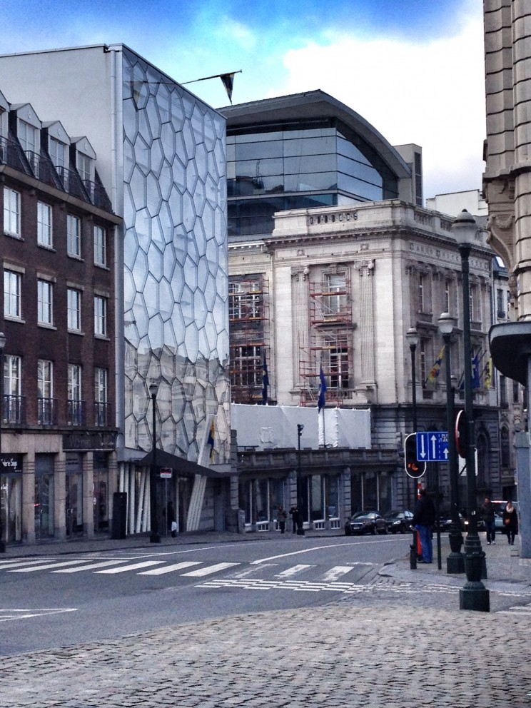 Bruksela: spacer po starym mieście Plac Św. Jakuba (Place Saint-Jean)