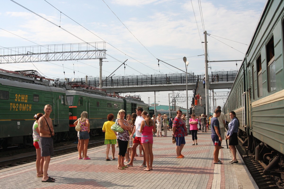 Dworzec w Omsku, Syberia, Rosja (Transsibem nad Bajkał)