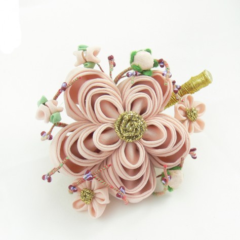 Kanzashi by Wisteria Gardens
