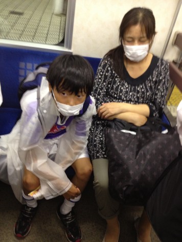Dlaczego Japończycy noszą maski