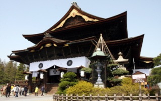 Ciekawe miejsca w Japonii: świątynia Zenkō-ji (Nagano)