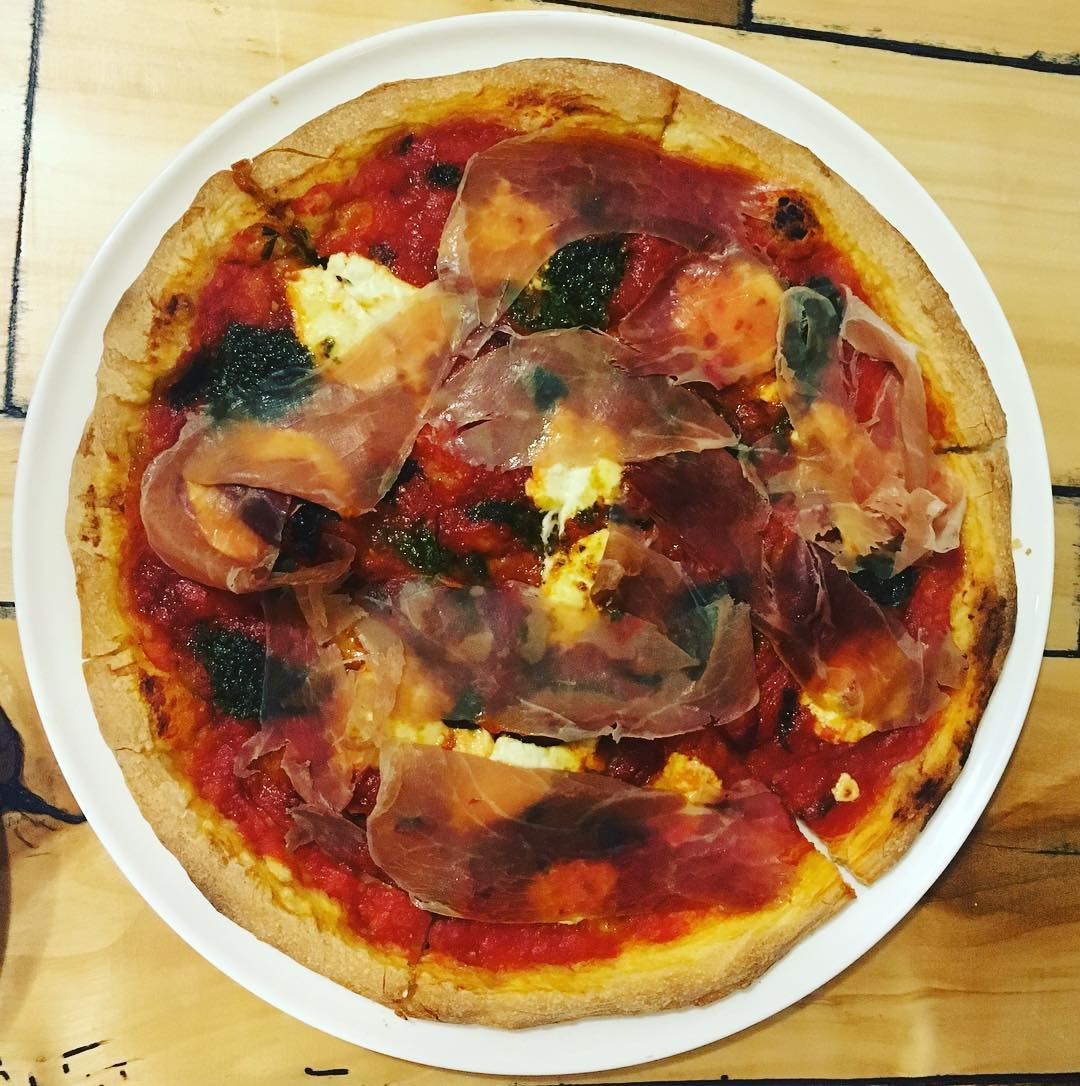 Australijska pizza w Cucciolina