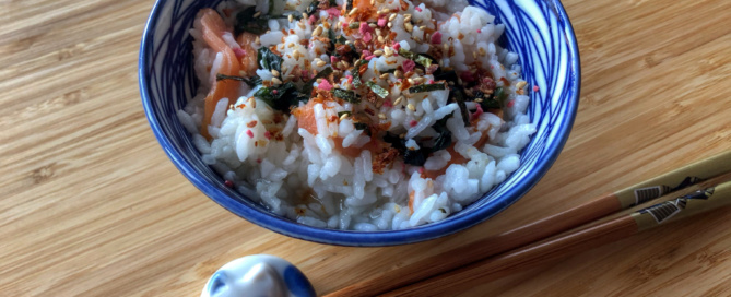 Kuchnia japońska: ochazuke z ume konbucha i łososiem