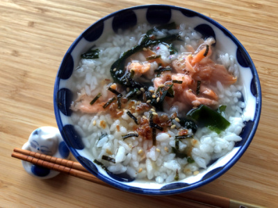 Kuchnia japońska: ochazuke z ume konbucha i łososiem