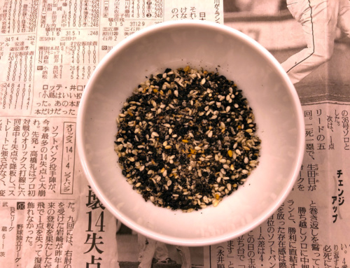 Gomashio – najprostsza japońska posypka do ryżu furikake (przepis)